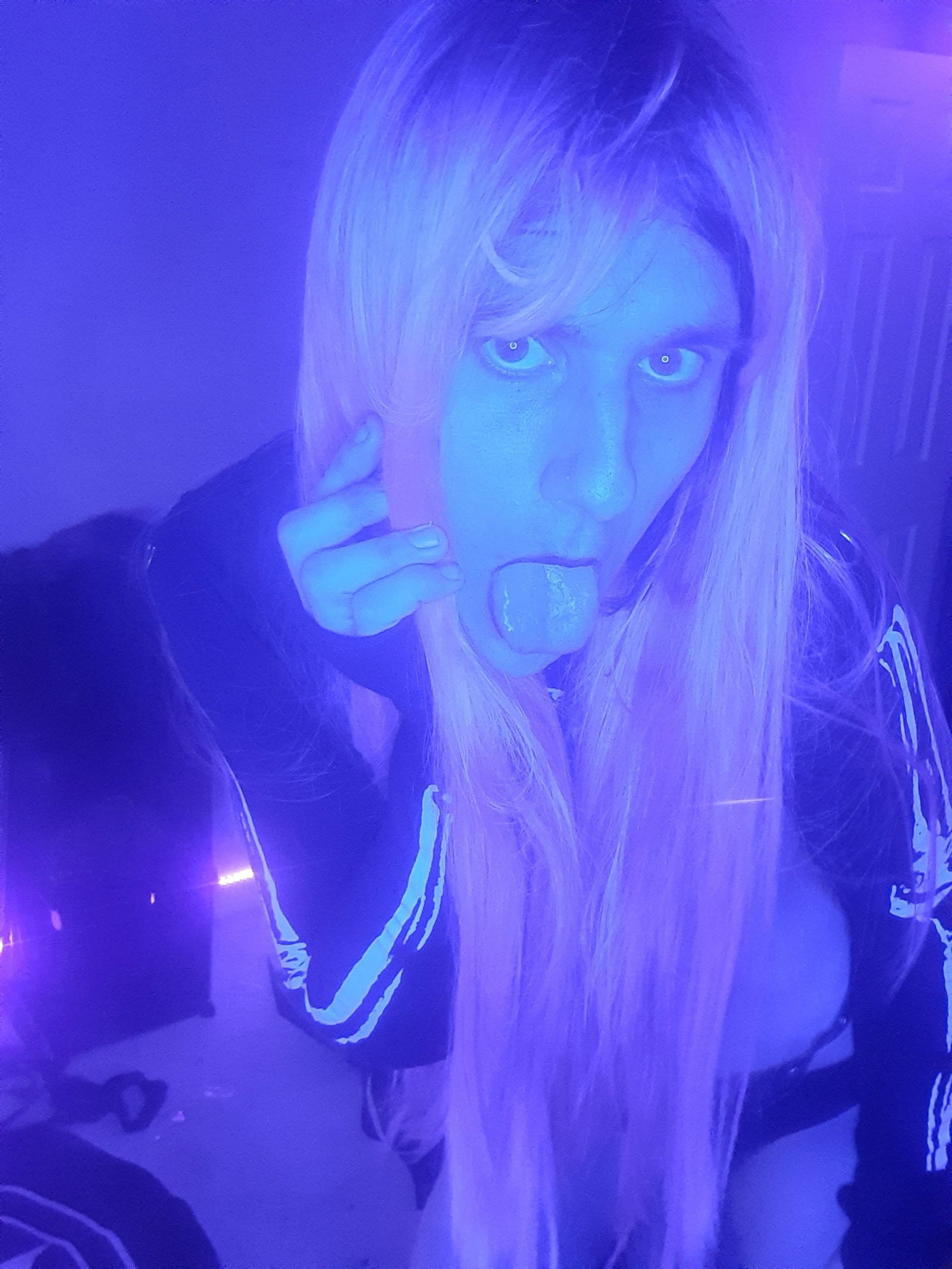Viki syn's avatar