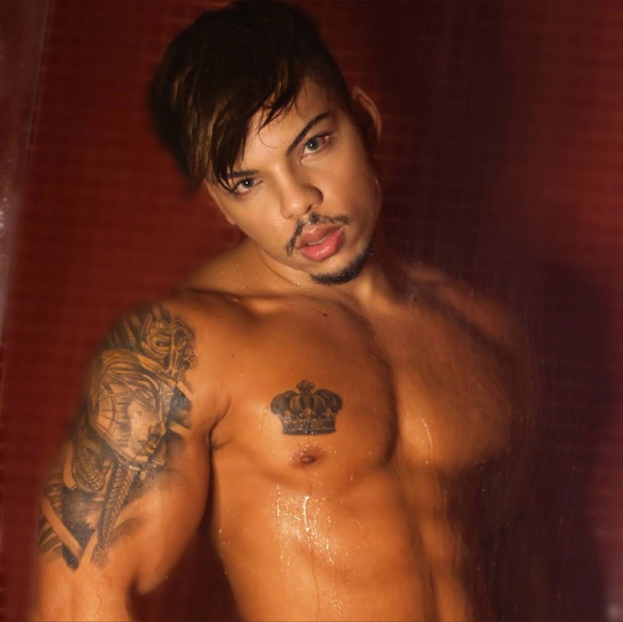 Vinny Roy's avatar