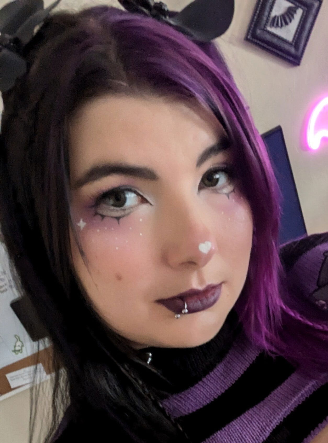 Violet's avatar