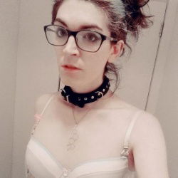 violet nothing's avatar