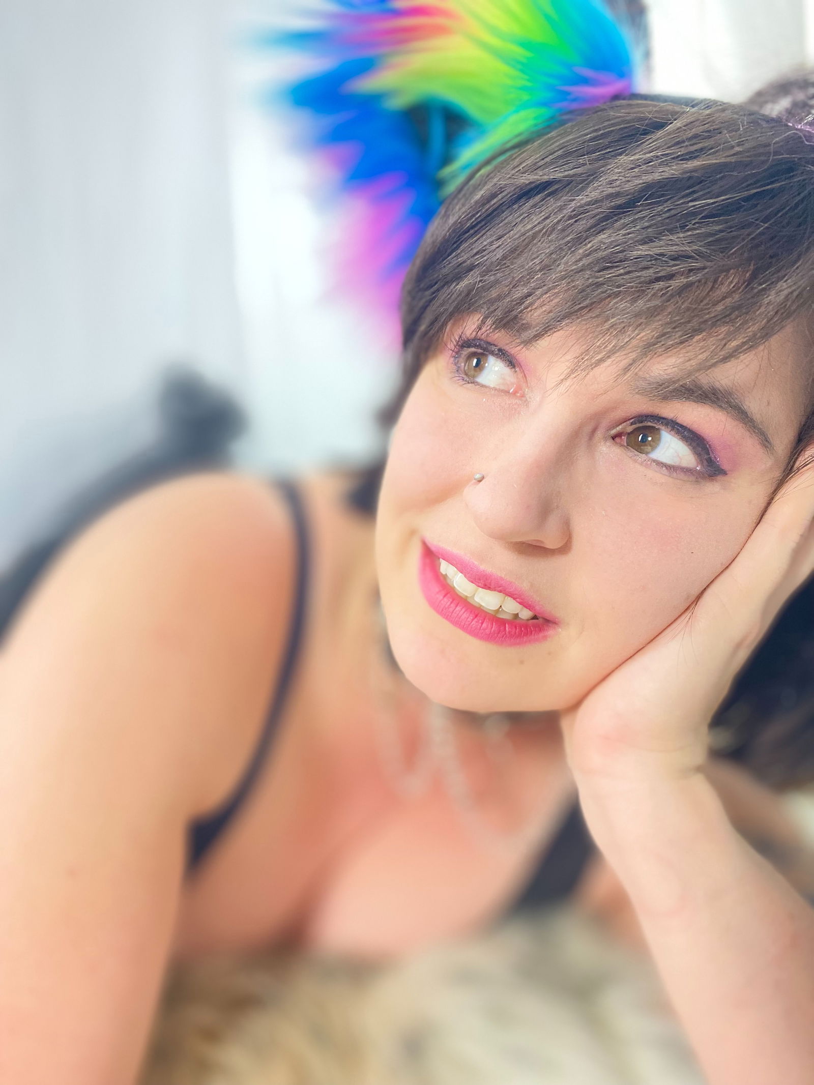 Violet Riot's avatar