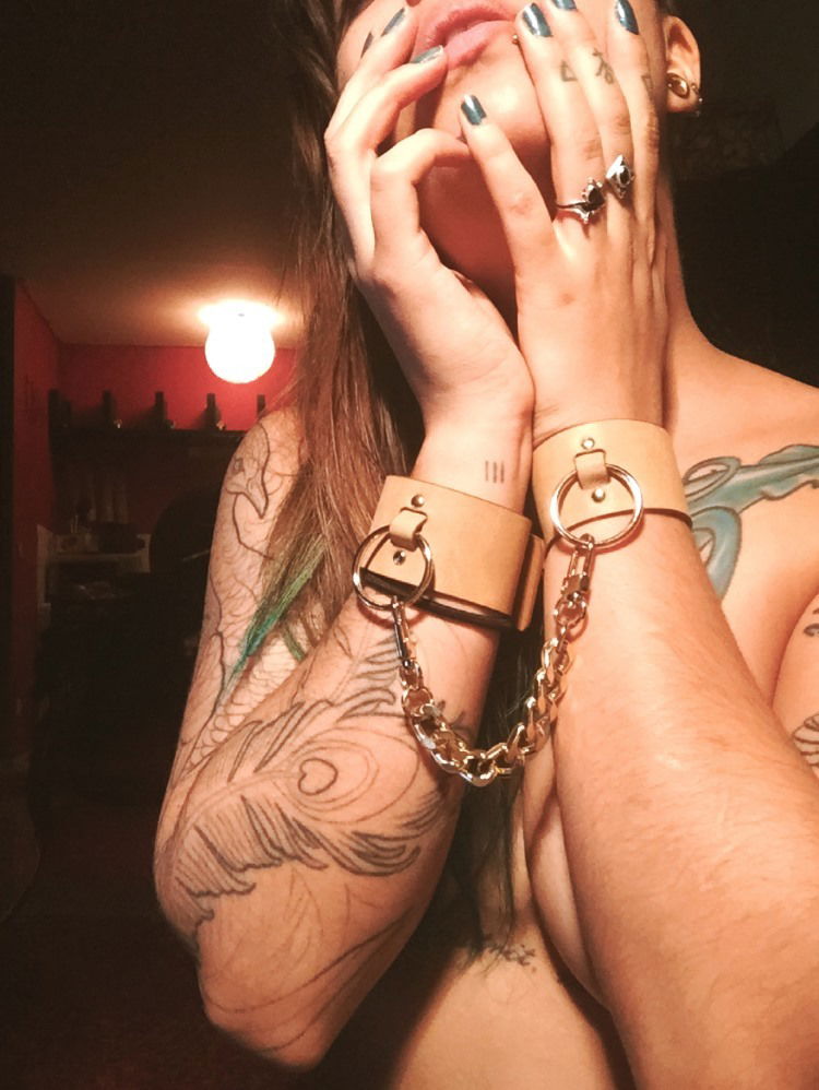 Vitriholyc_sgh's avatar