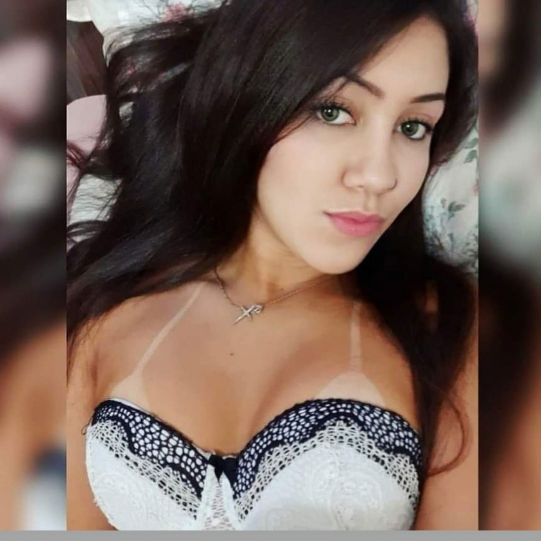 Vivii Oliveira's avatar