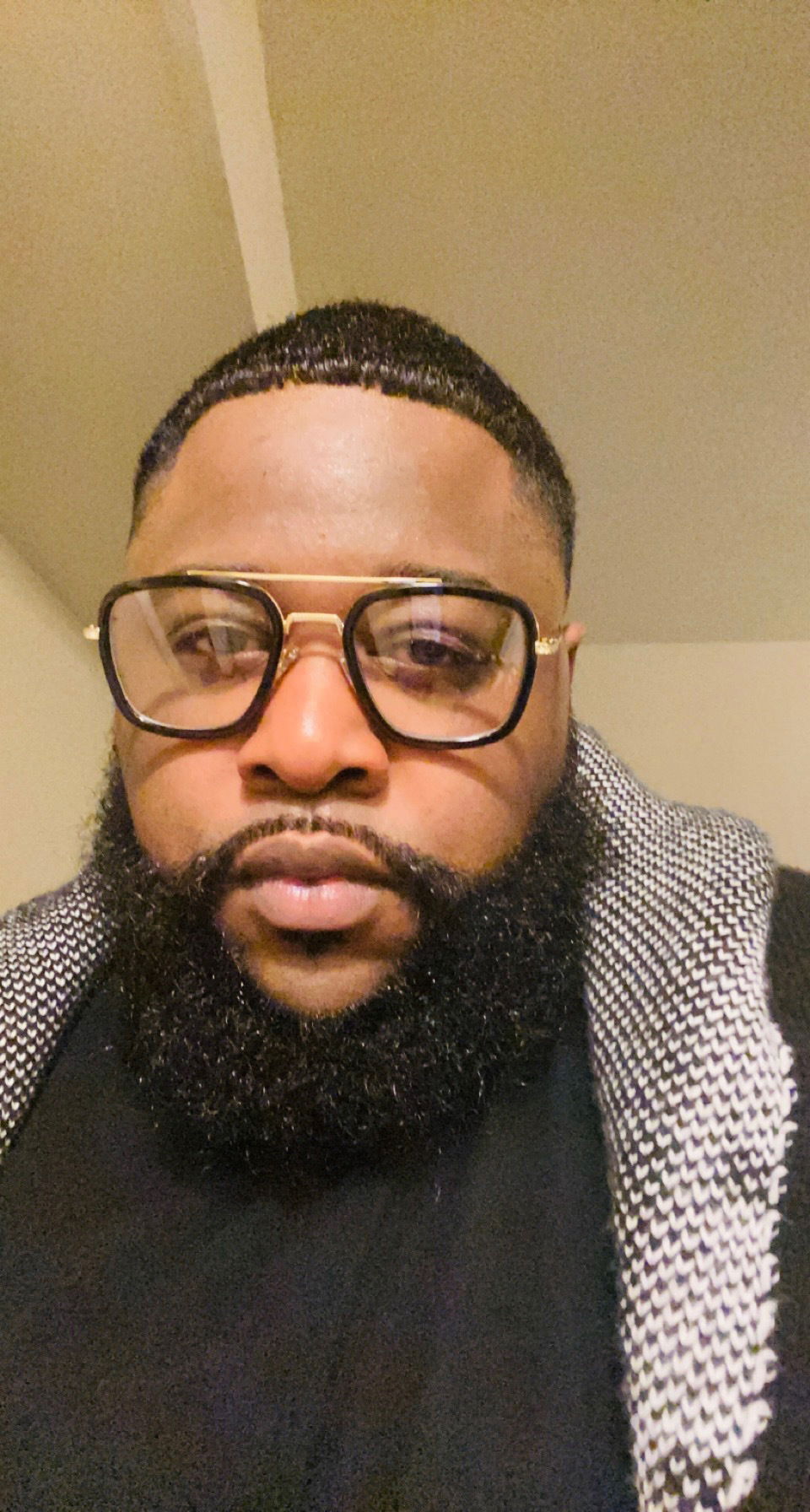 Big Teddy 🍫🧸's avatar