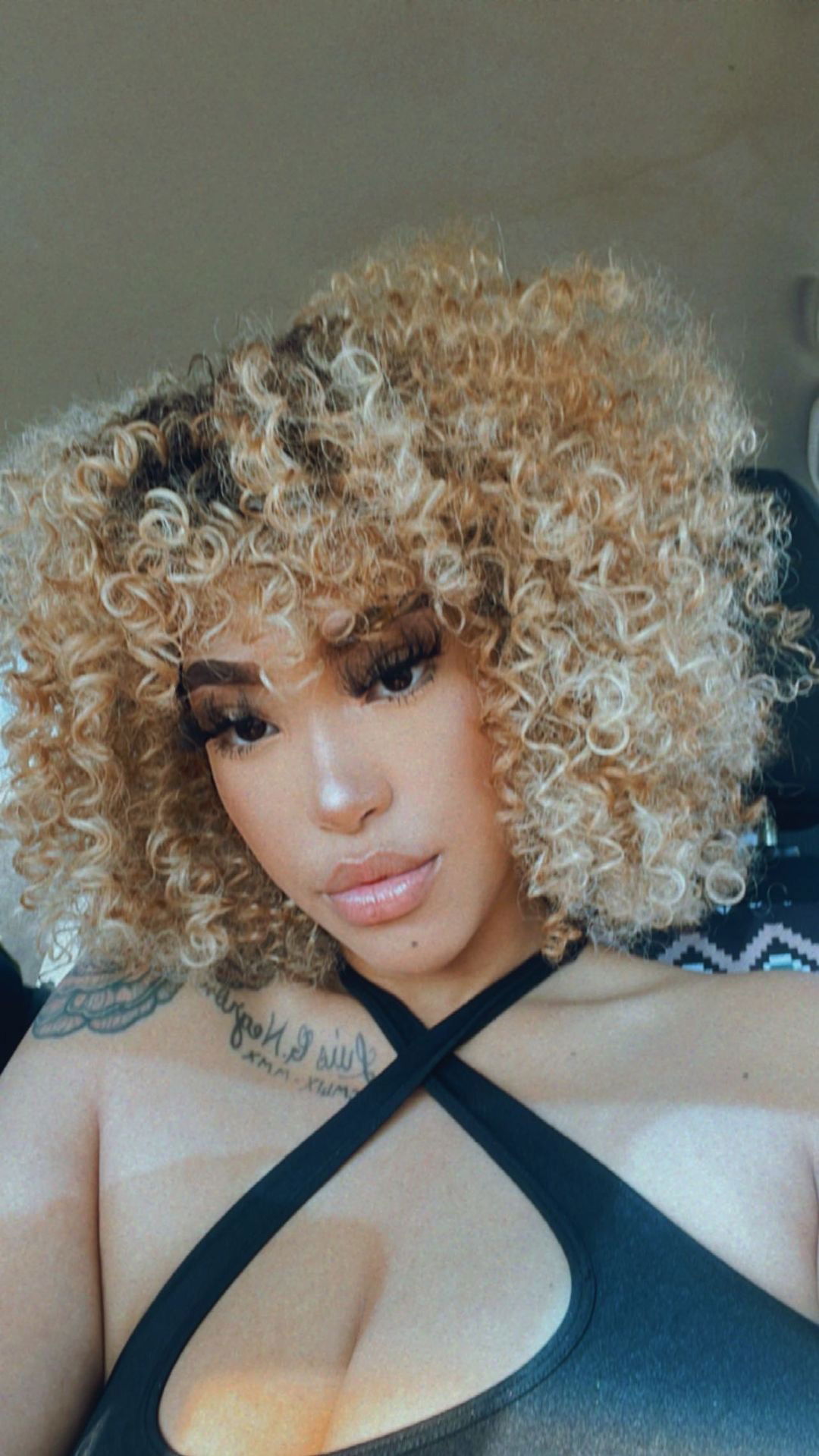 Lola Bunny🐇's avatar