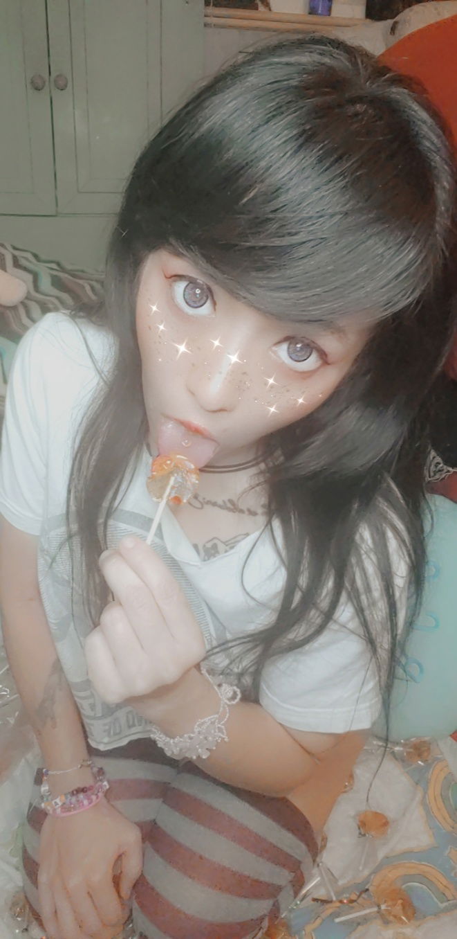 WasabiBarbie 🍣's avatar