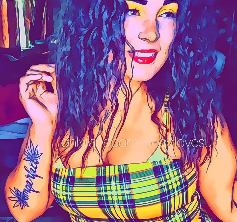 Mistress Free (*˘︶˘*)'s avatar