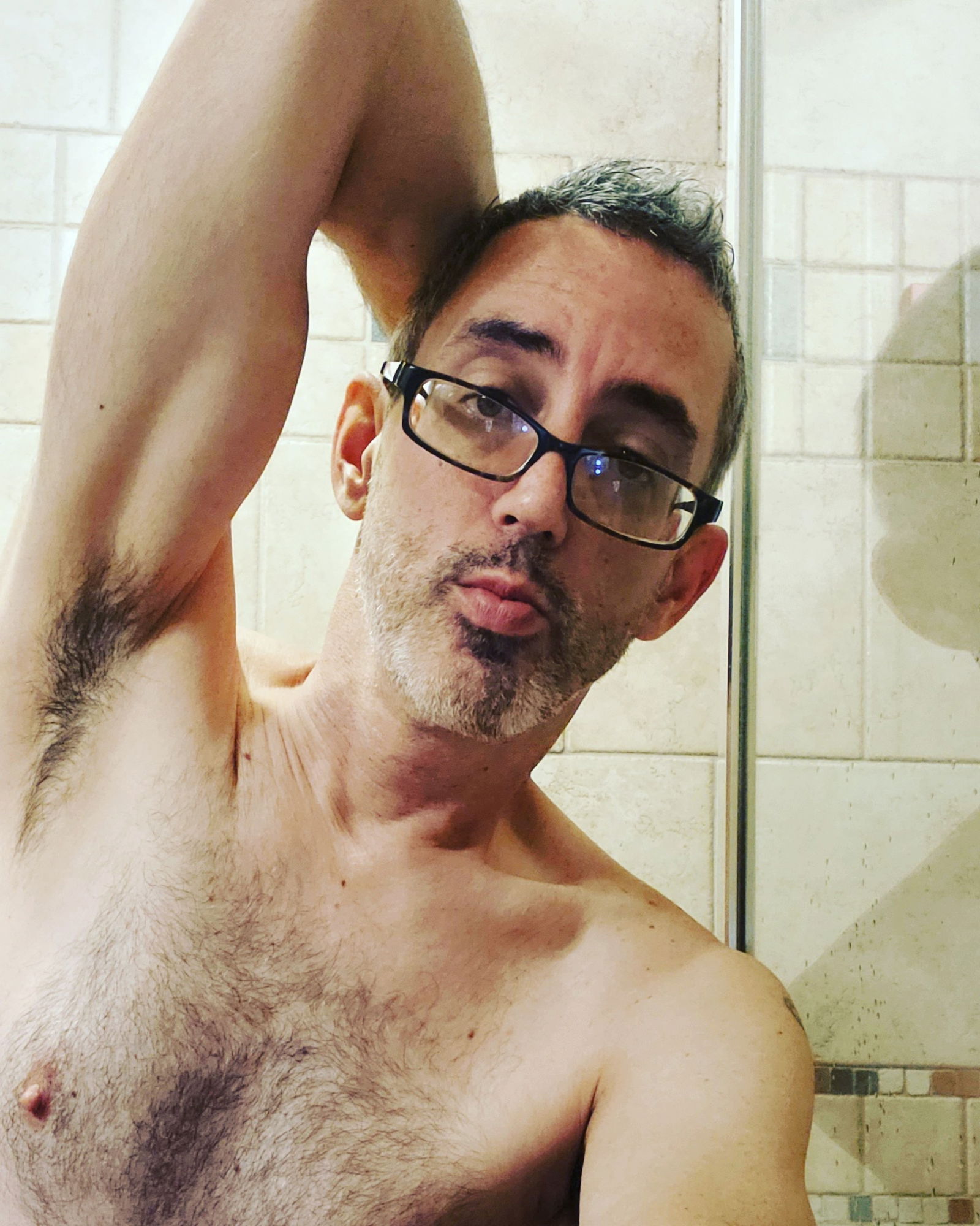 WierdDaddyQueer's avatar