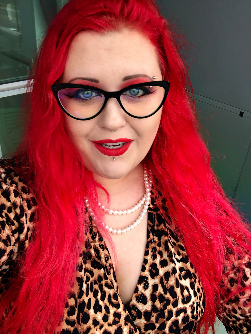 Michelle - 🦇Witchy Weird💫's avatar