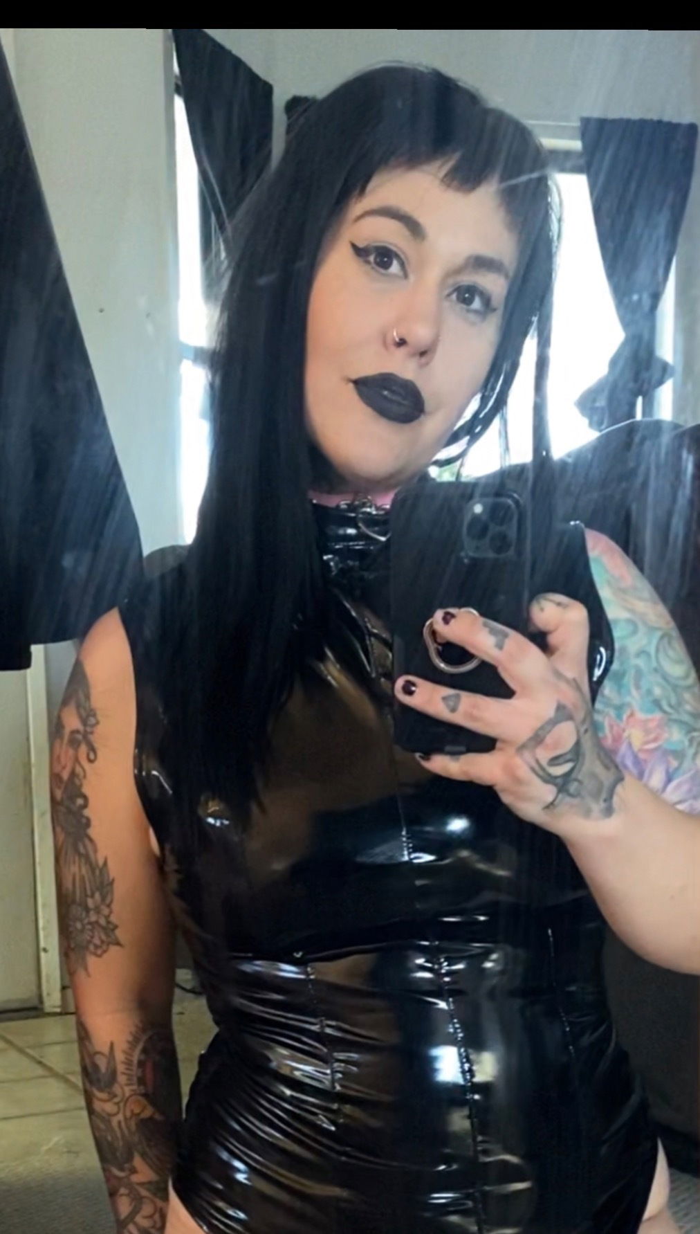 Fallon May's avatar