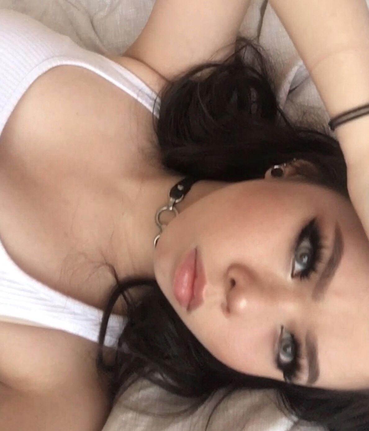 J ♡'s avatar