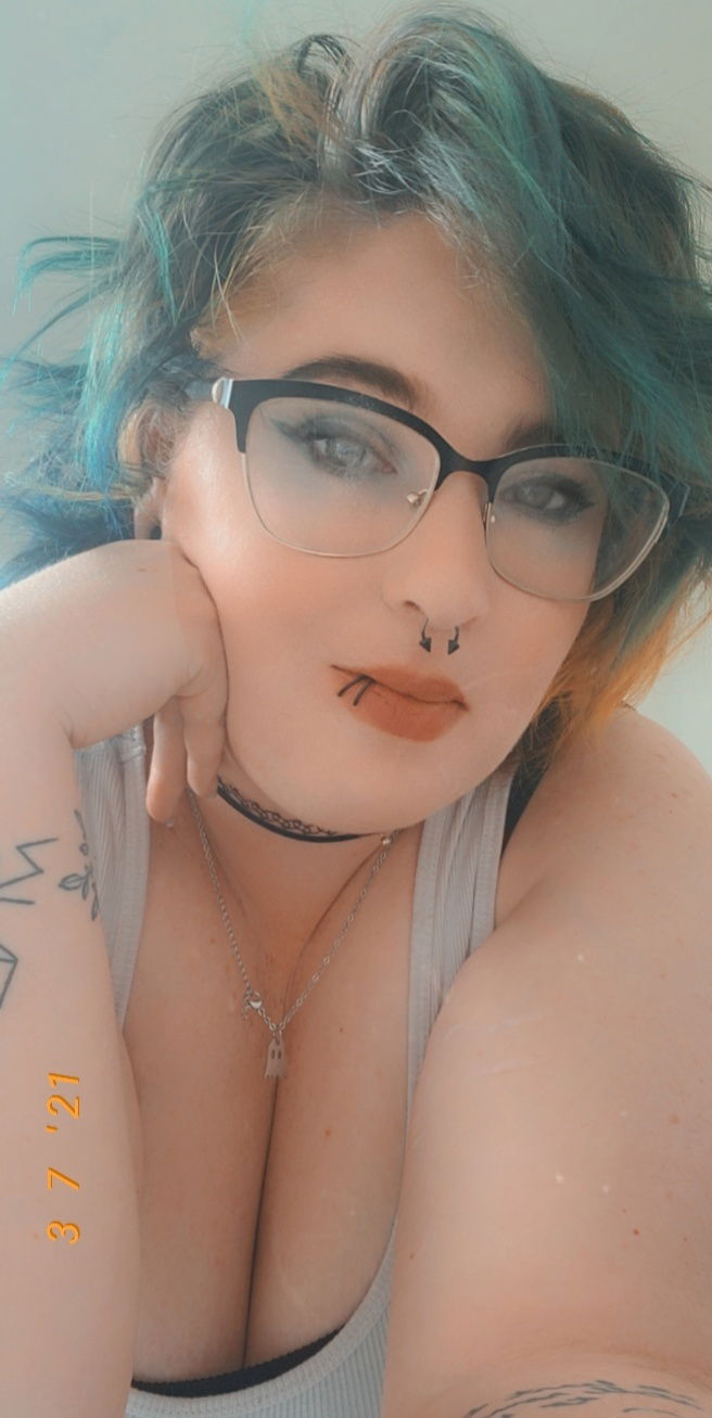 Alora Lane's avatar