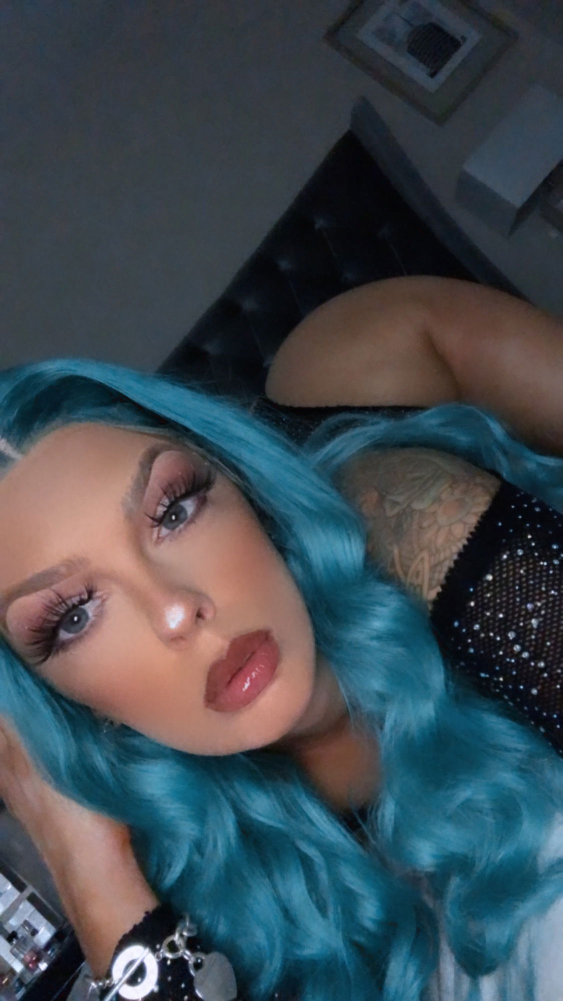 YesitsM🥶's avatar