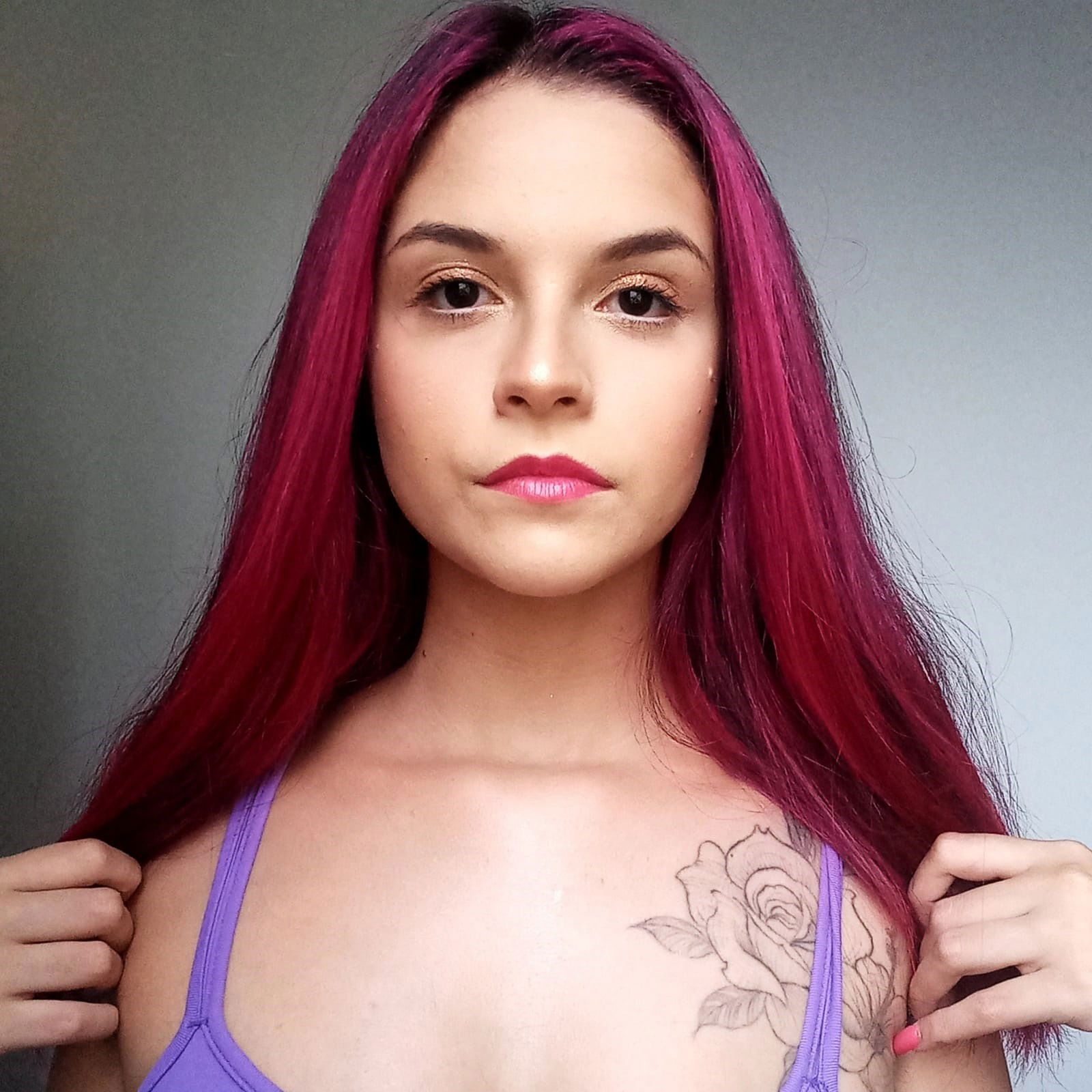 Luana Barbosa's avatar