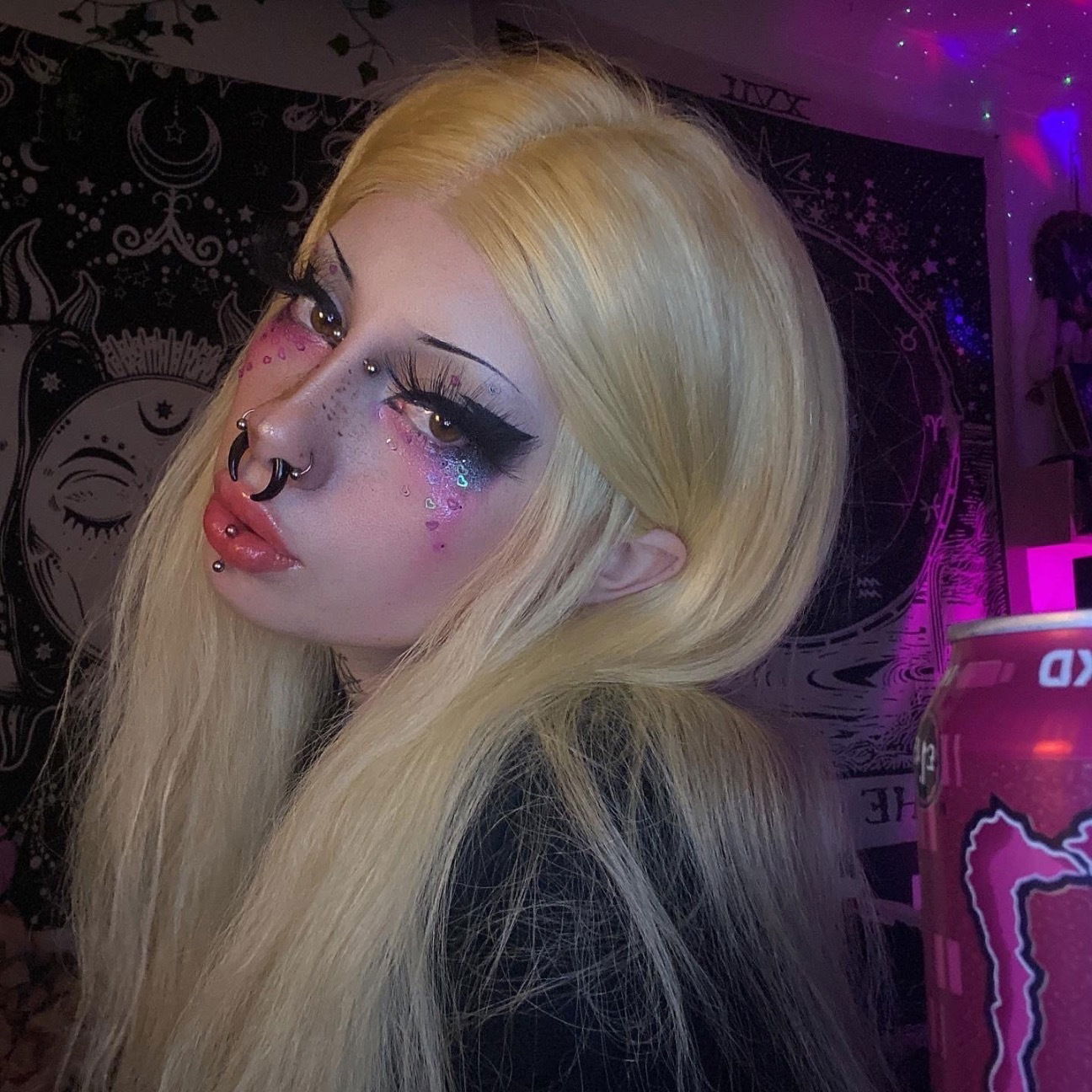 zombi :3's avatar