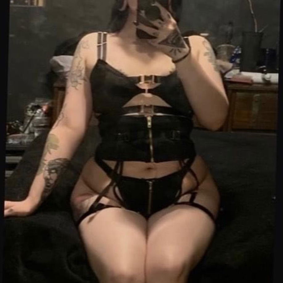 Yvie Nyx's avatar