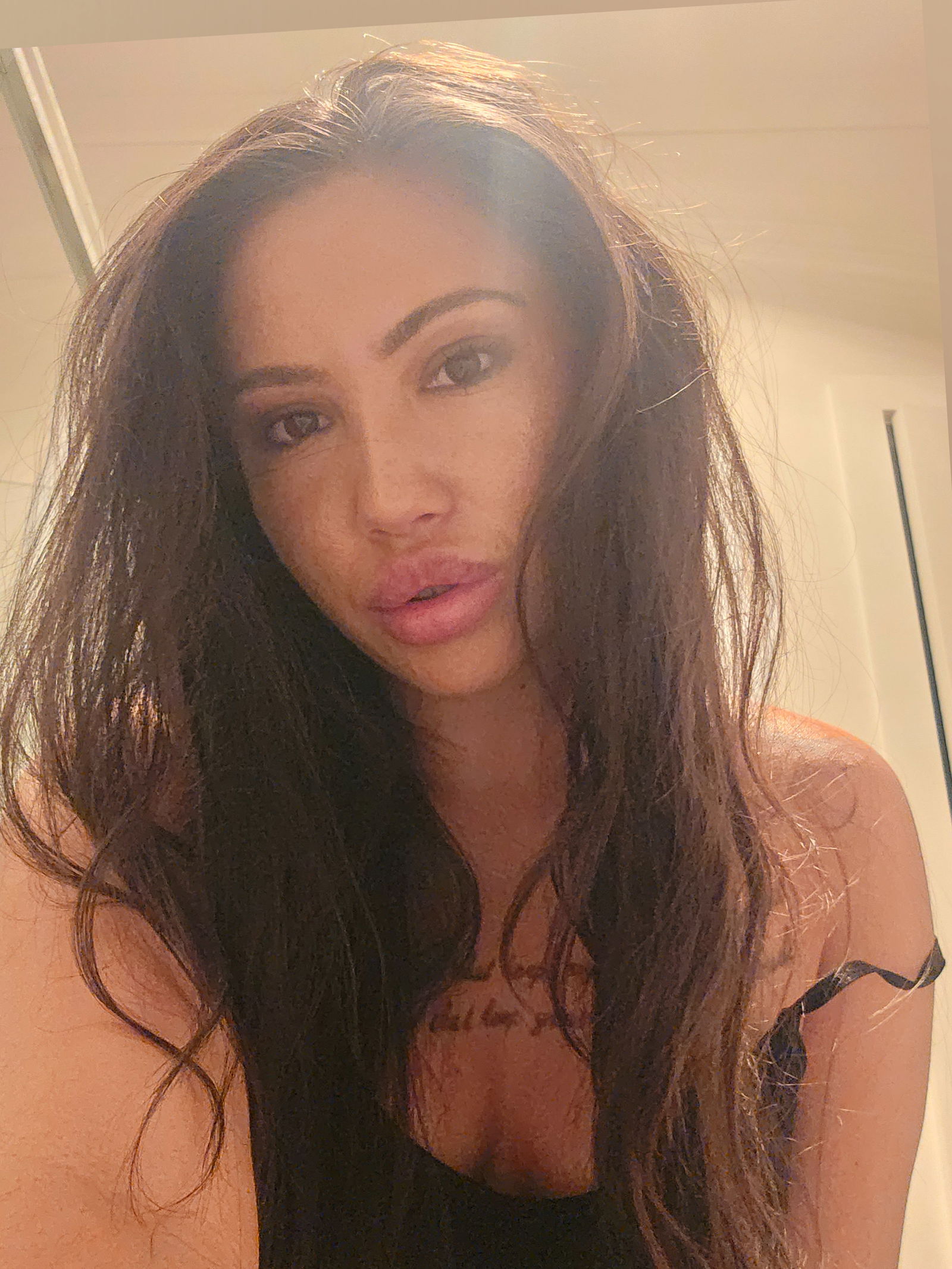 Zara Belford 😈 XXX ON WALL