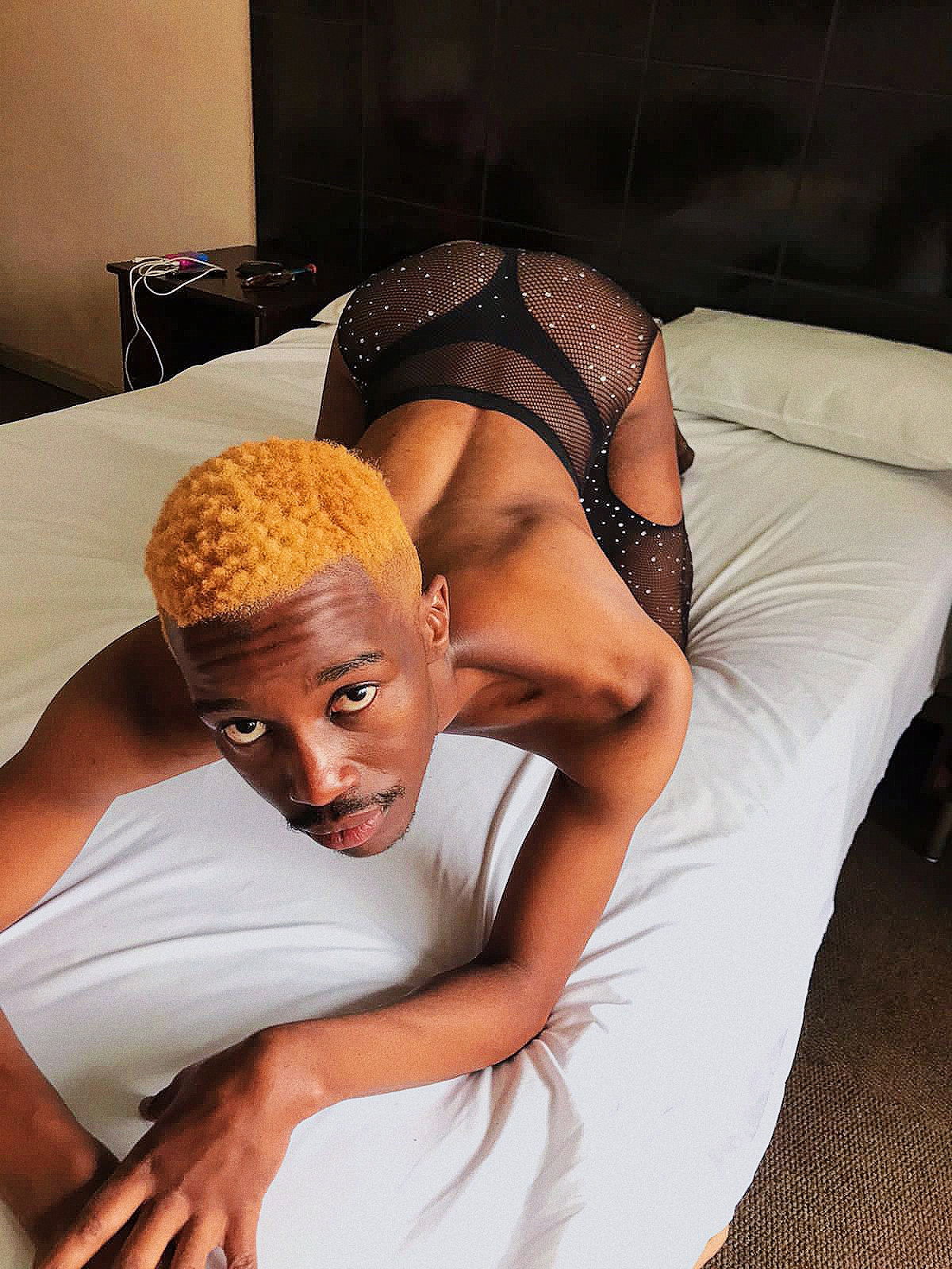 Zello_Nudist_'s avatar