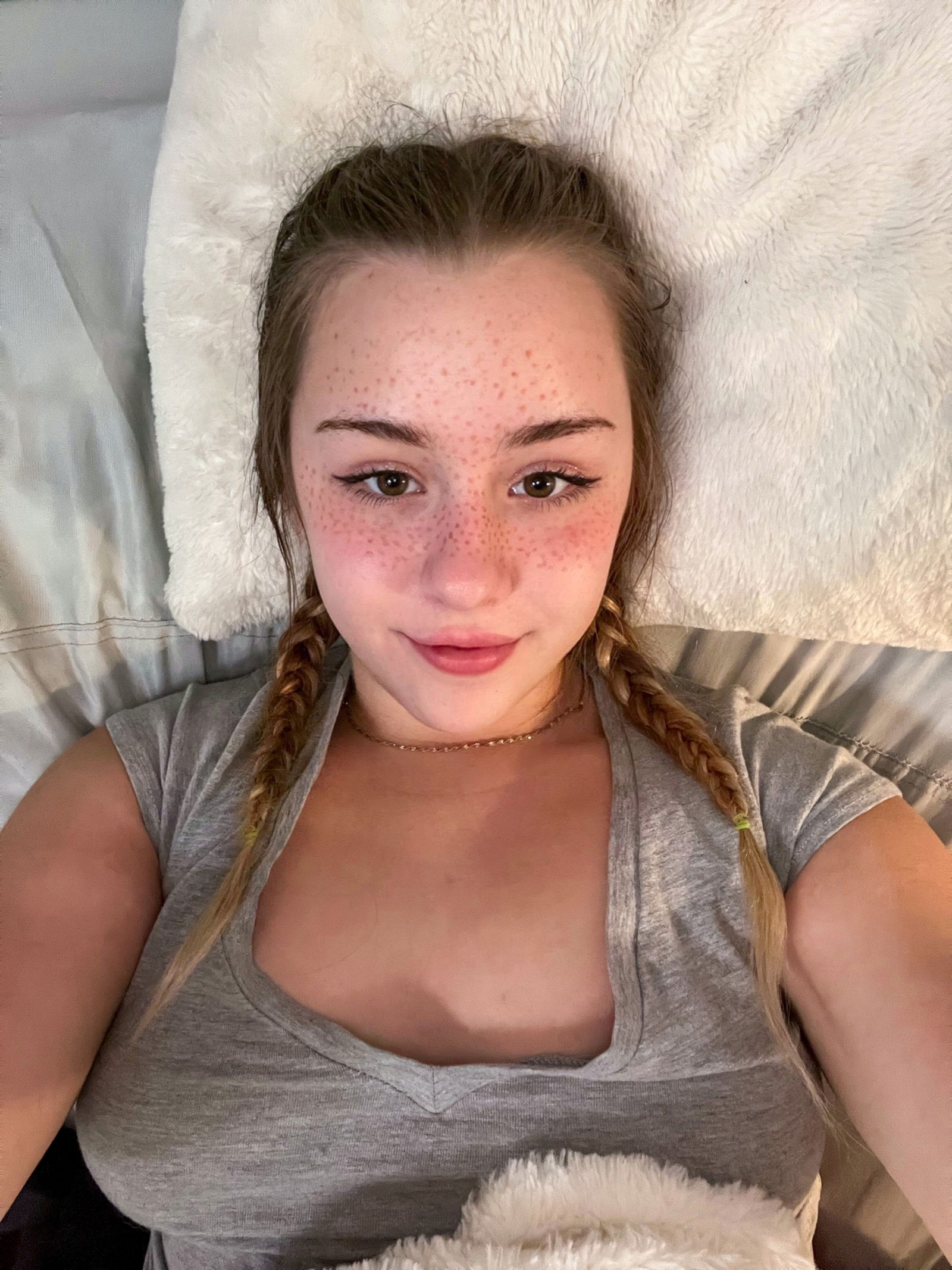 ZoeyUsoFree's avatar