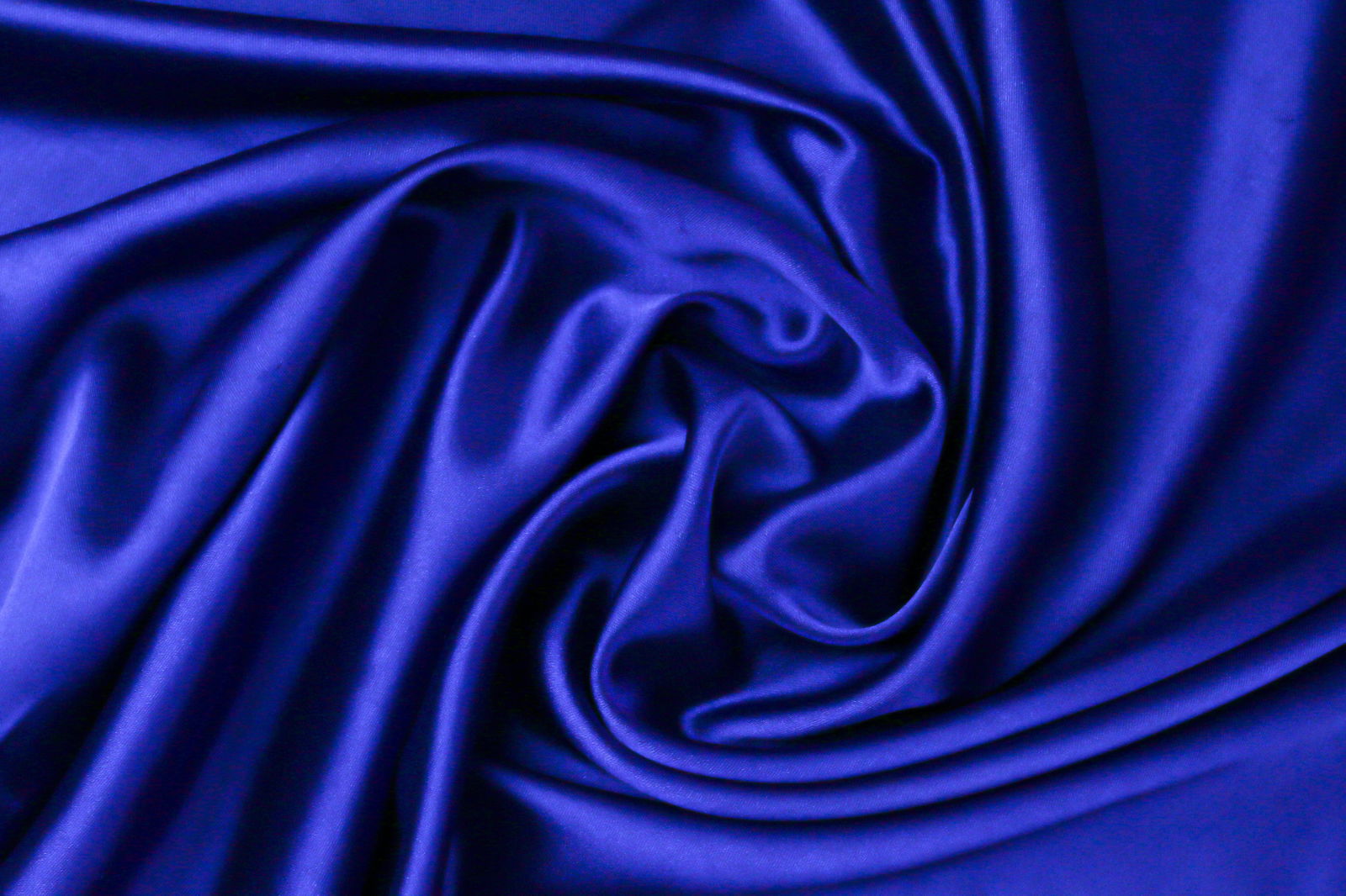 AIAA (18+) profile banner