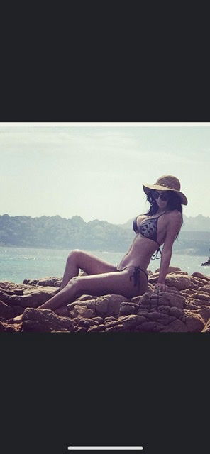 Andreea Iulia profile banner