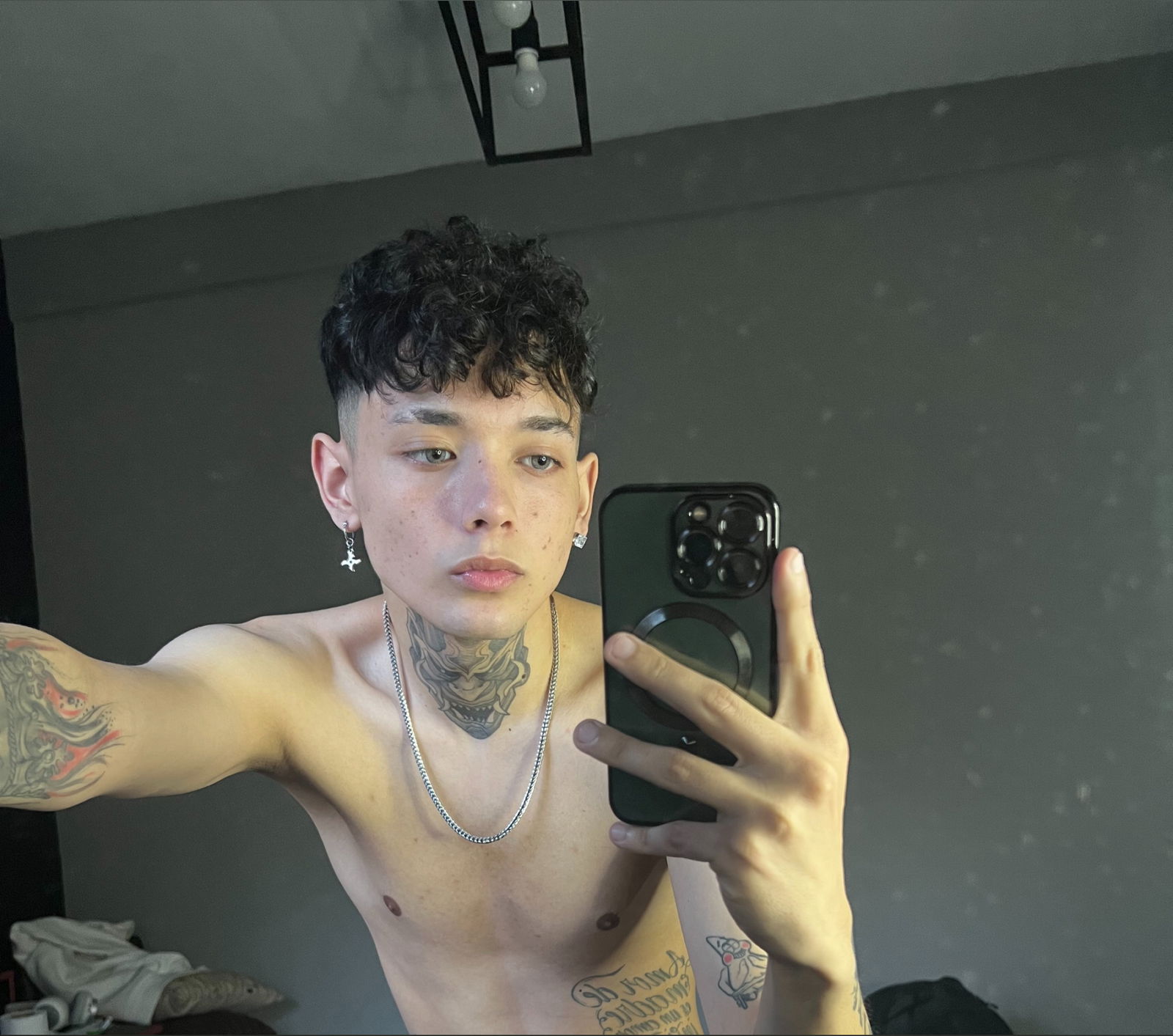π€ Ale π©΅ profile banner