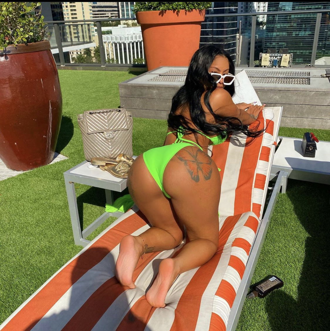 alexisskyyofficial banner
