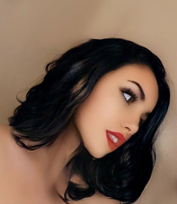 Amber Starr profile banner
