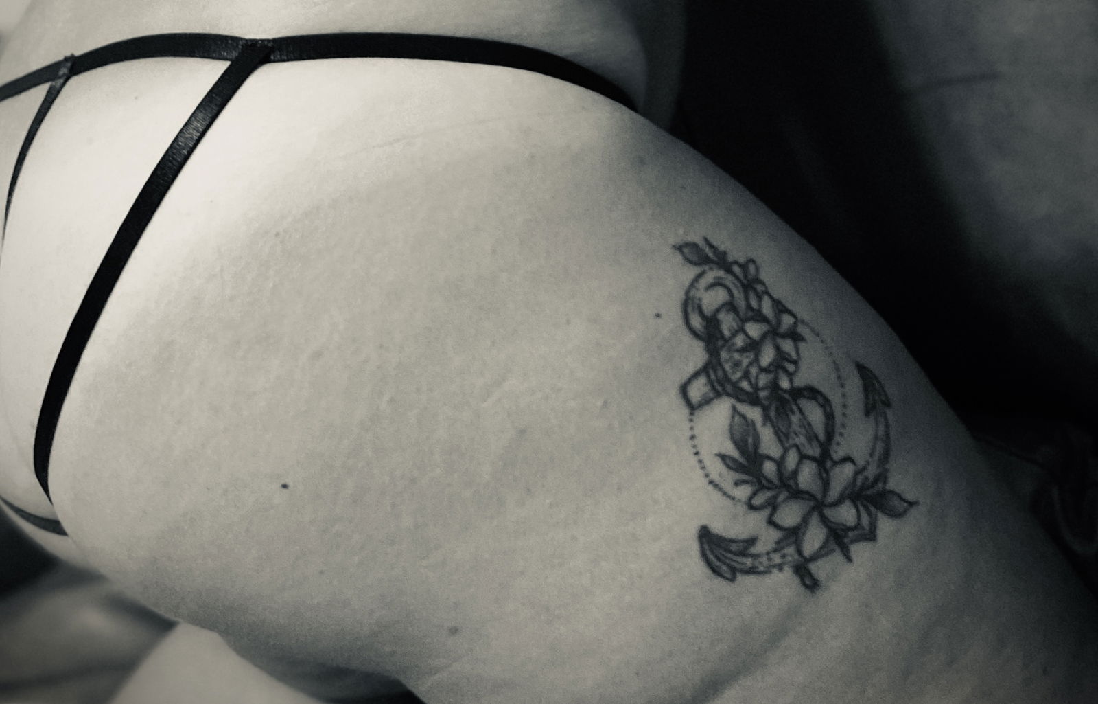 Anchor Rose profile banner