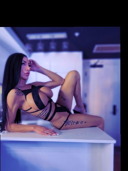 Angiebugatti profile banner