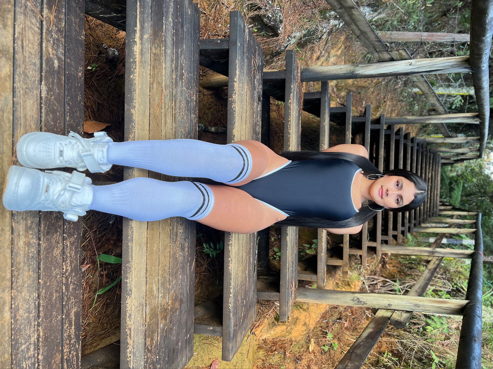 Anna Arango profile banner