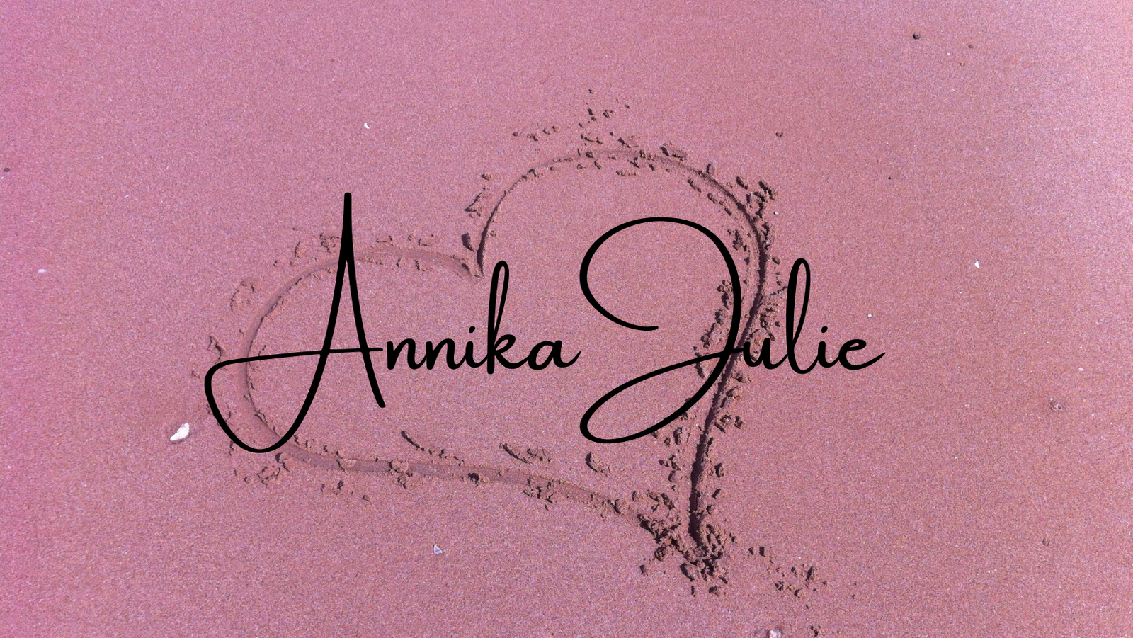 AnnikaJulie profile banner