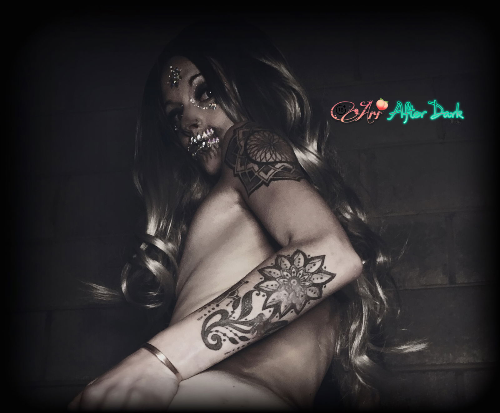 Ari🍑 profile banner