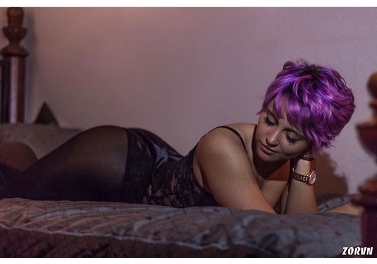 Ariel Haze profile banner