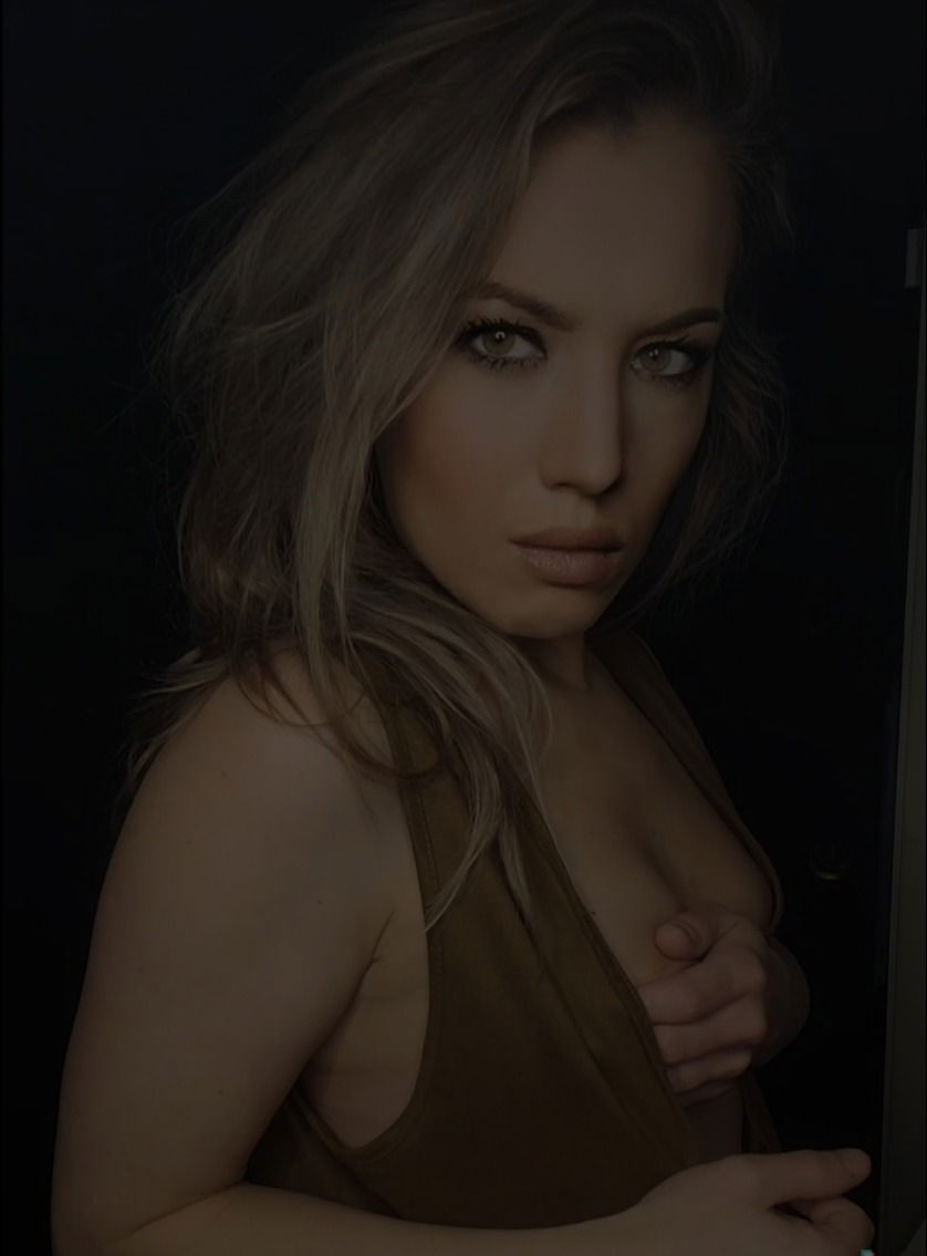 Ash_Brooke profile banner
