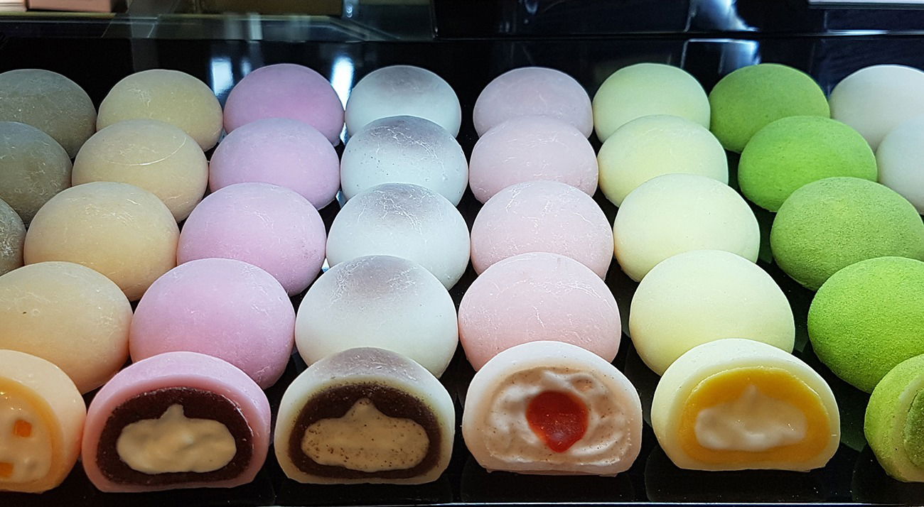 asianmochi profile banner