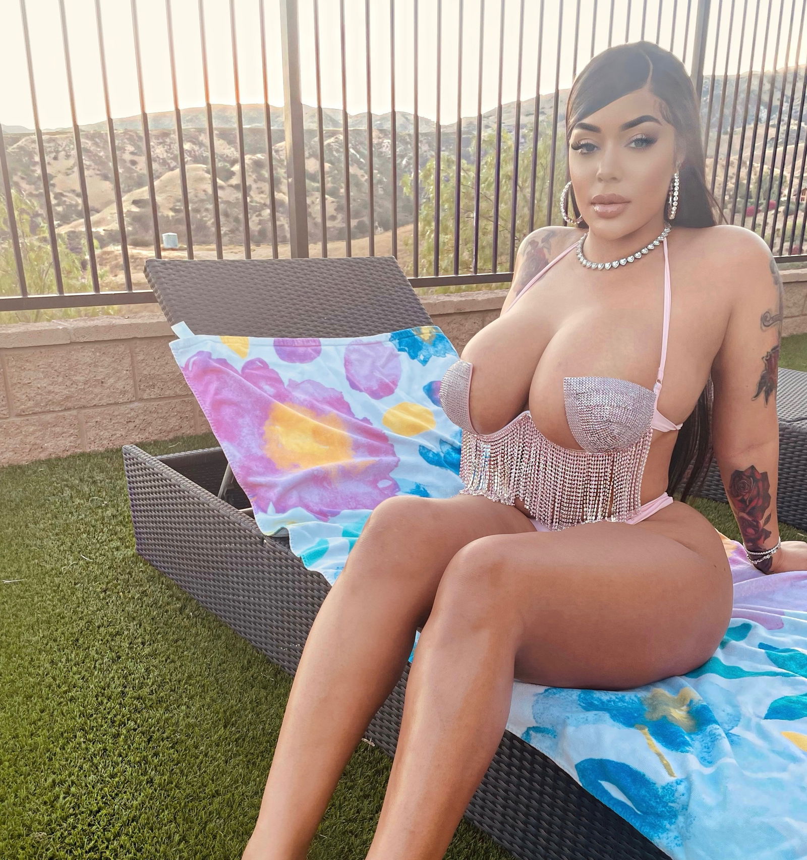 π BIGGEST TITS ON ONLYFANS π profile banner