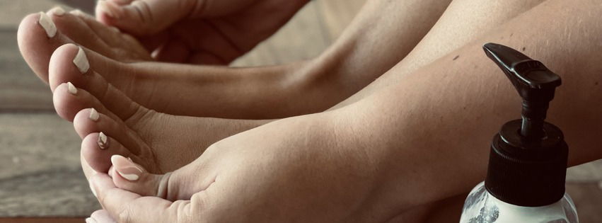 Barefoot Fantasies profile banner
