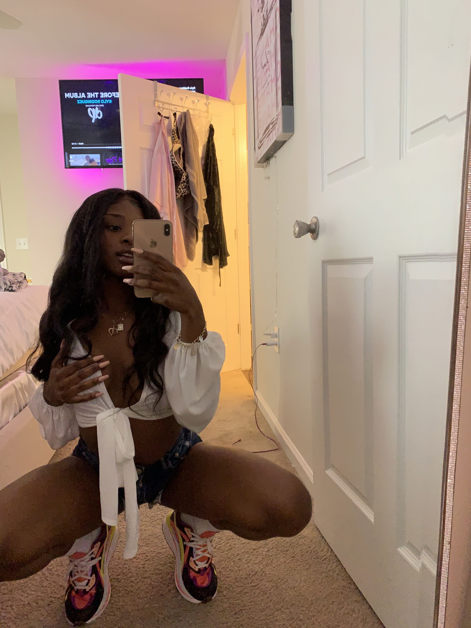 Bella white profile banner