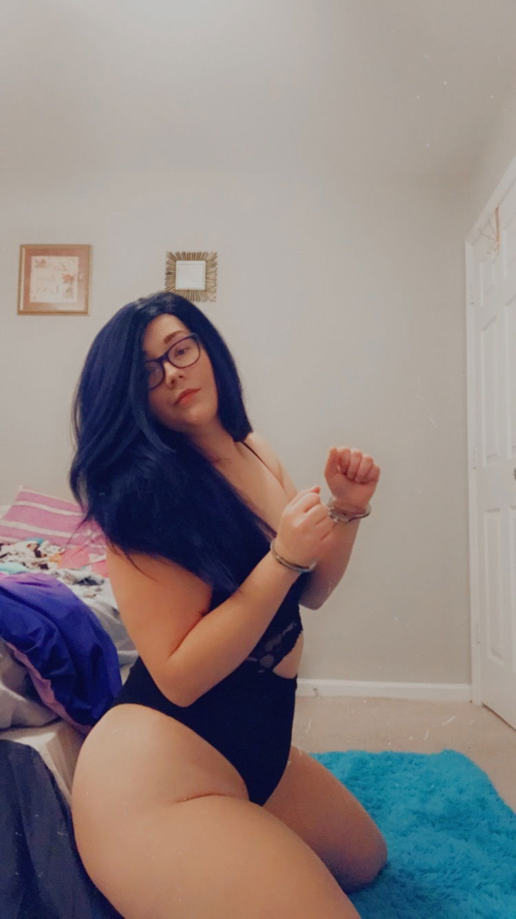 Nikki Baby profile banner