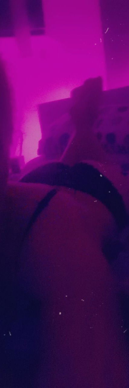 Blonde mynx profile banner