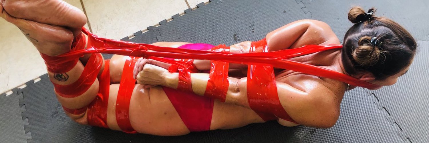 Carissa Dumond profile banner