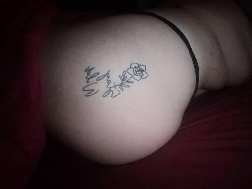 Carmenxo profile banner