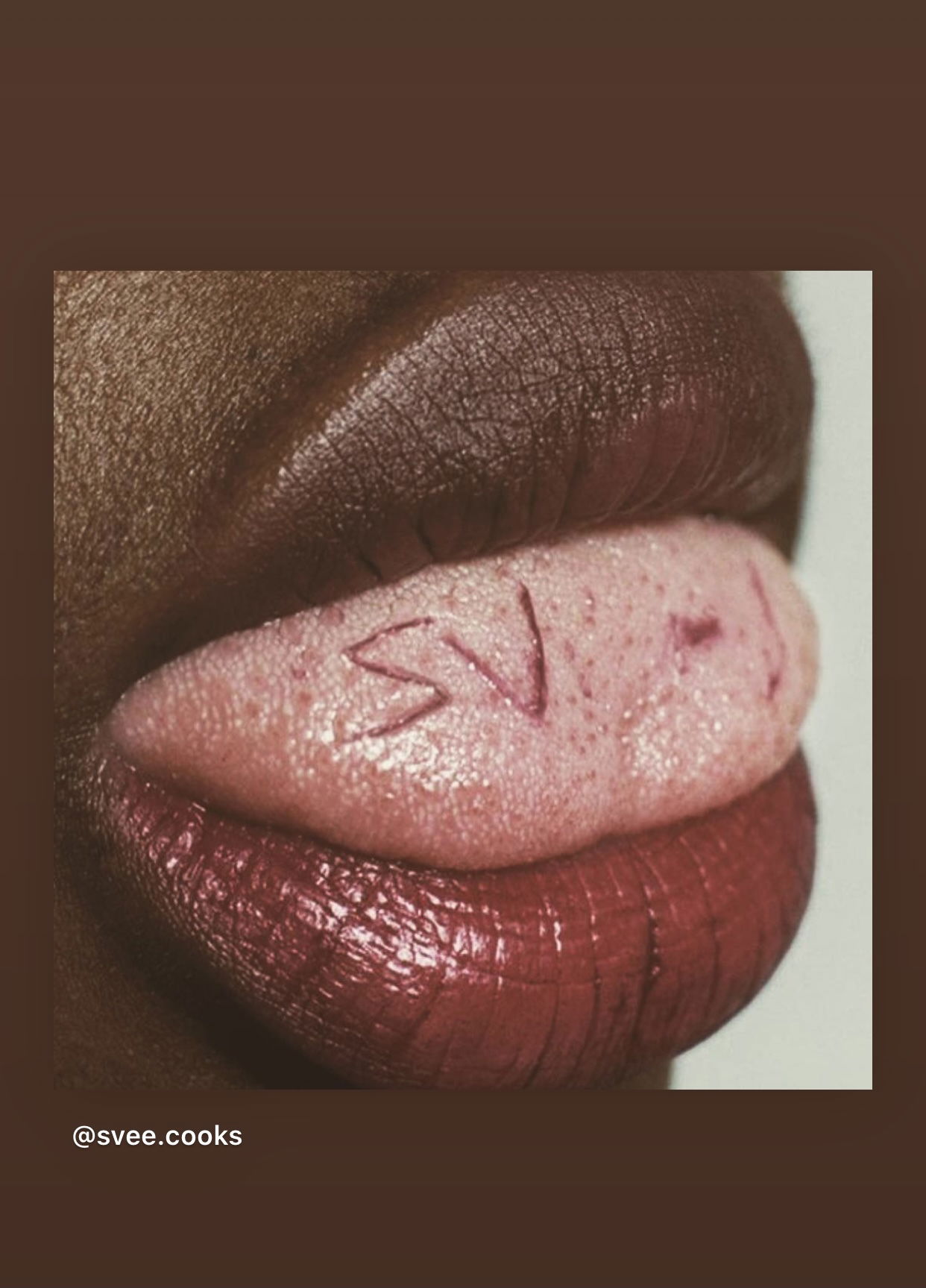 M🔪 L F profile banner