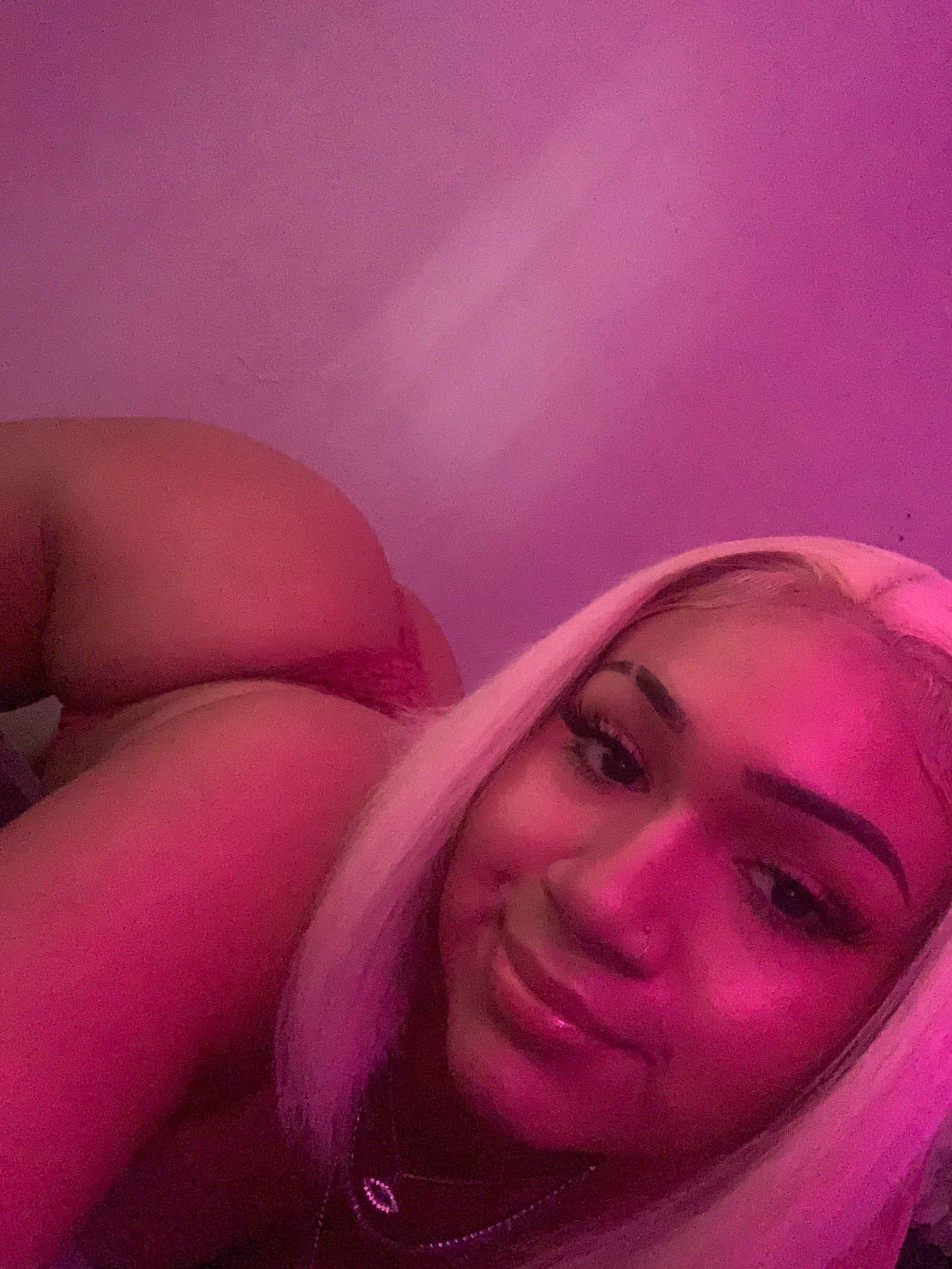 Chiqui$ 🌹 profile banner