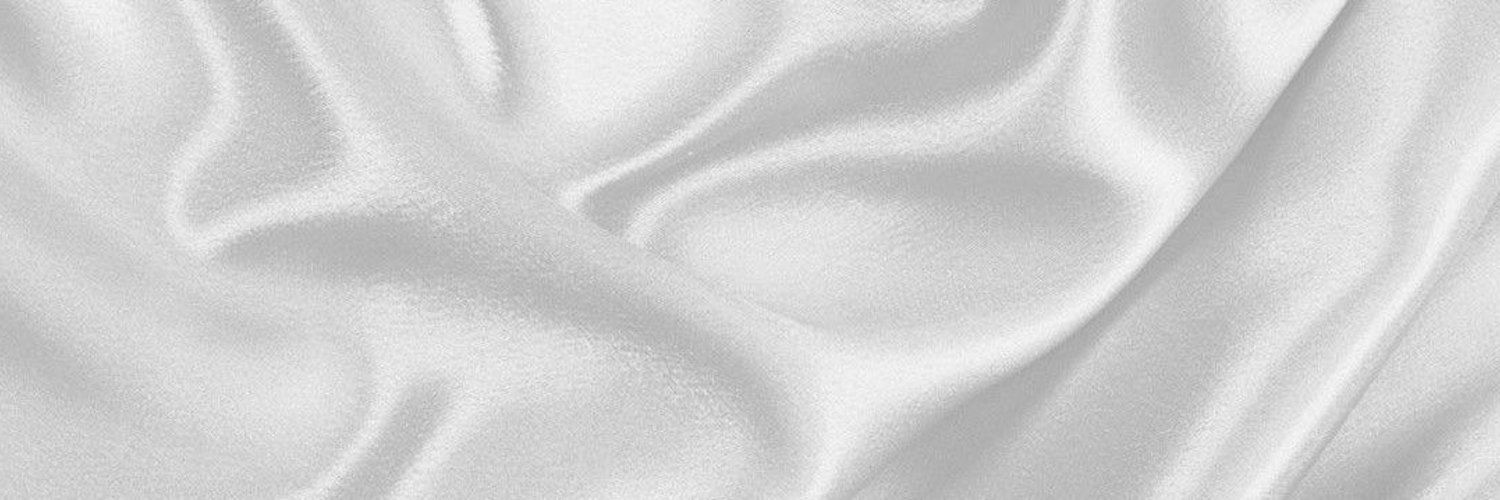 Chloe profile banner