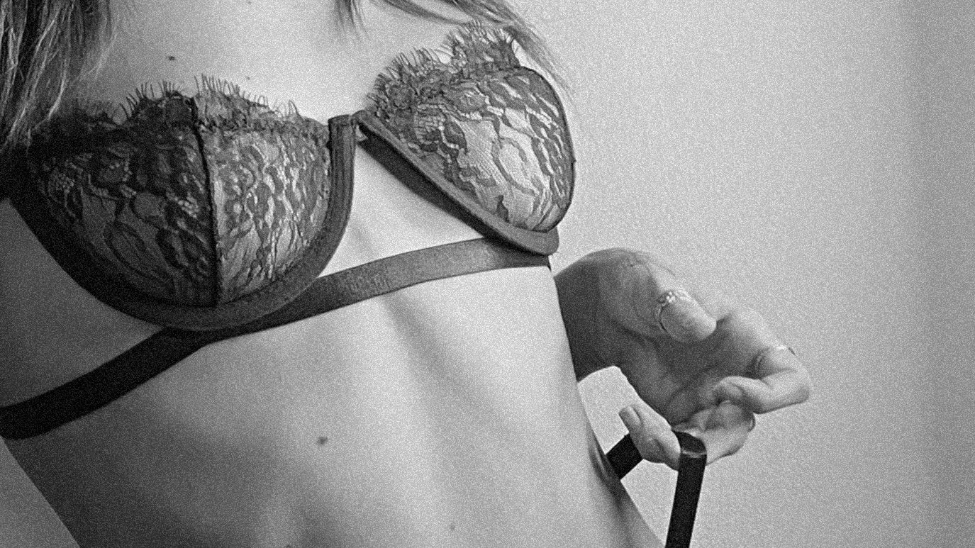 CHLOE J profile banner