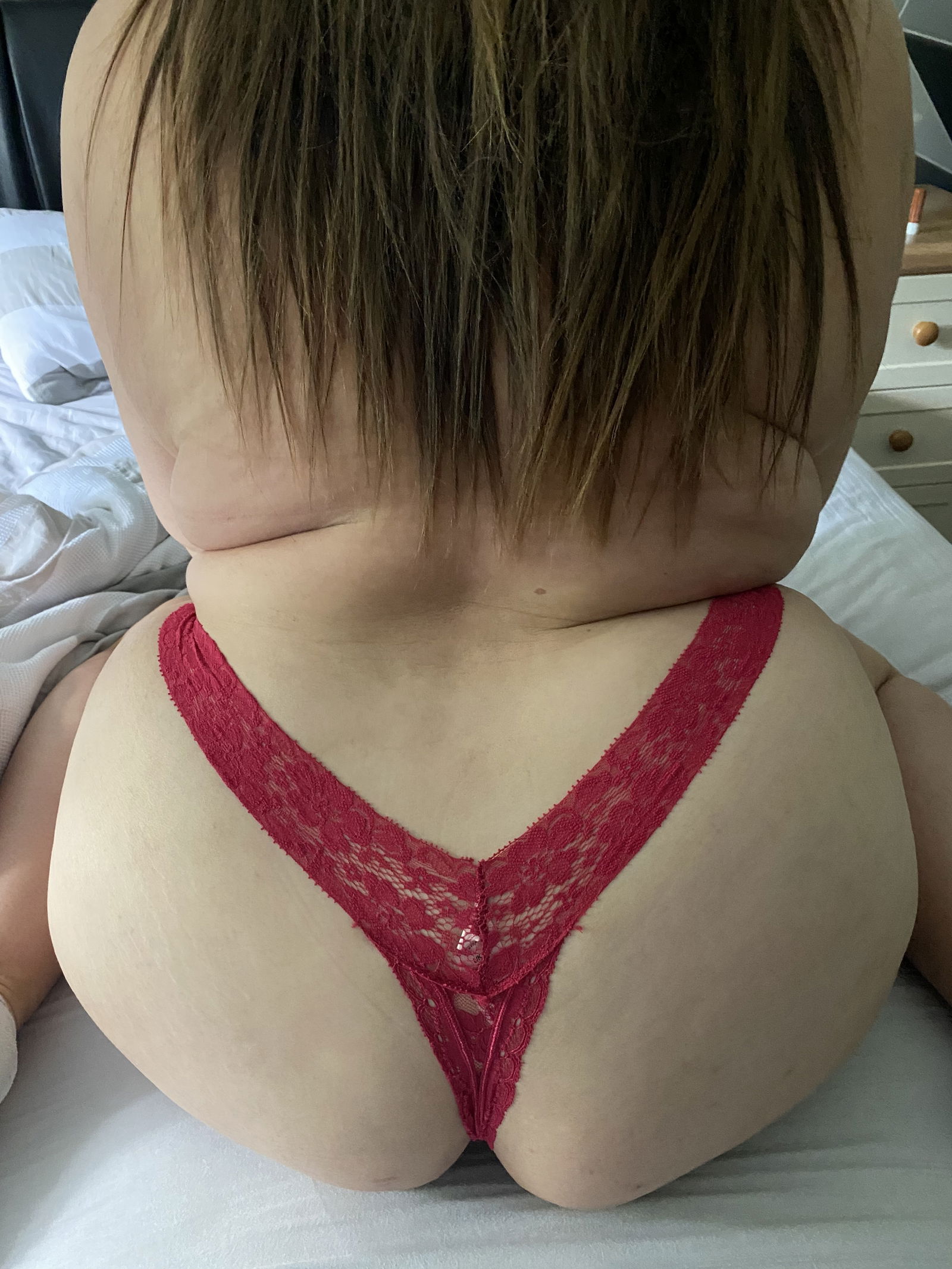 Chloe u know what to do 👅 profile banner