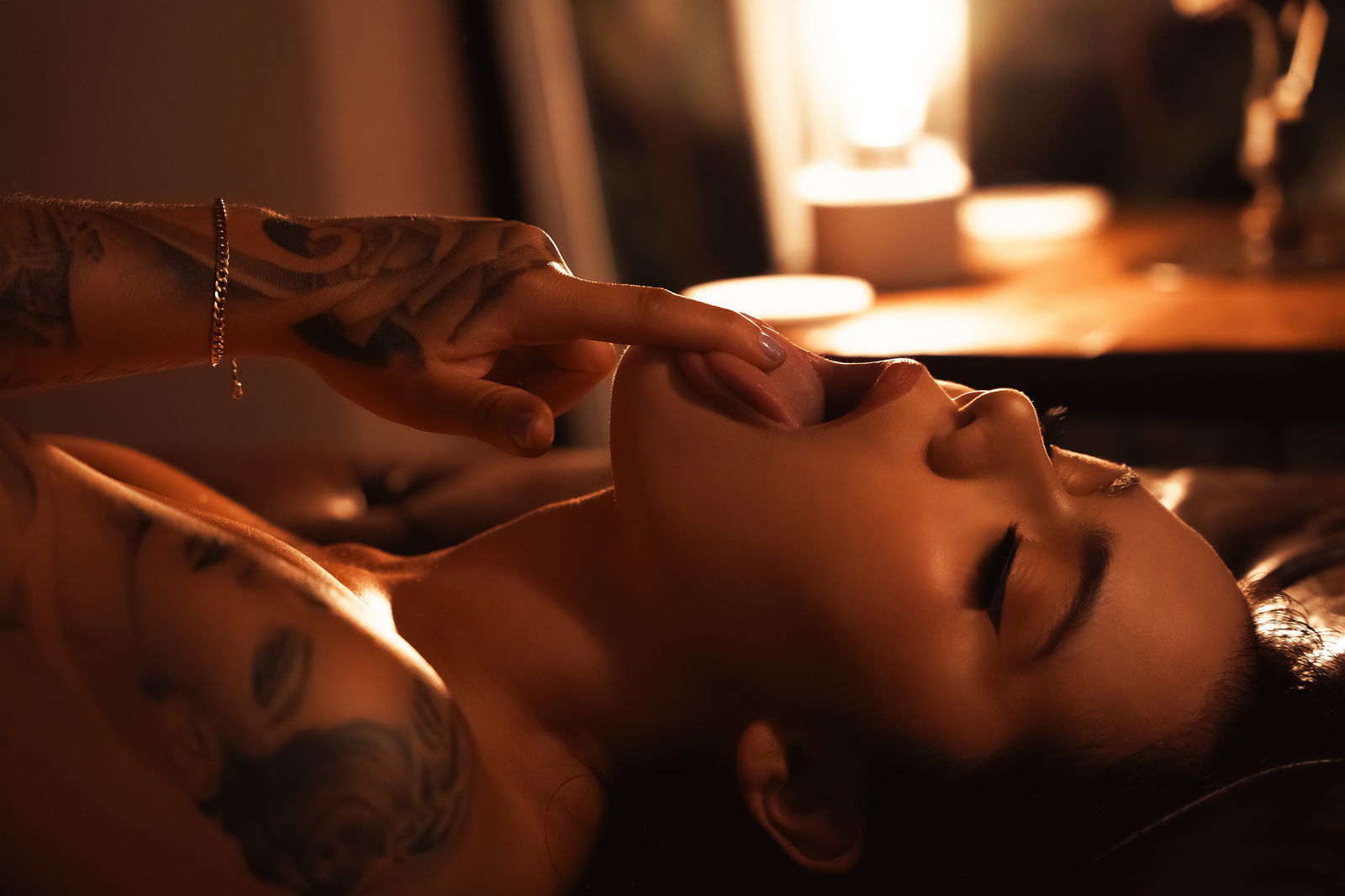 Cintia Cossio profile banner