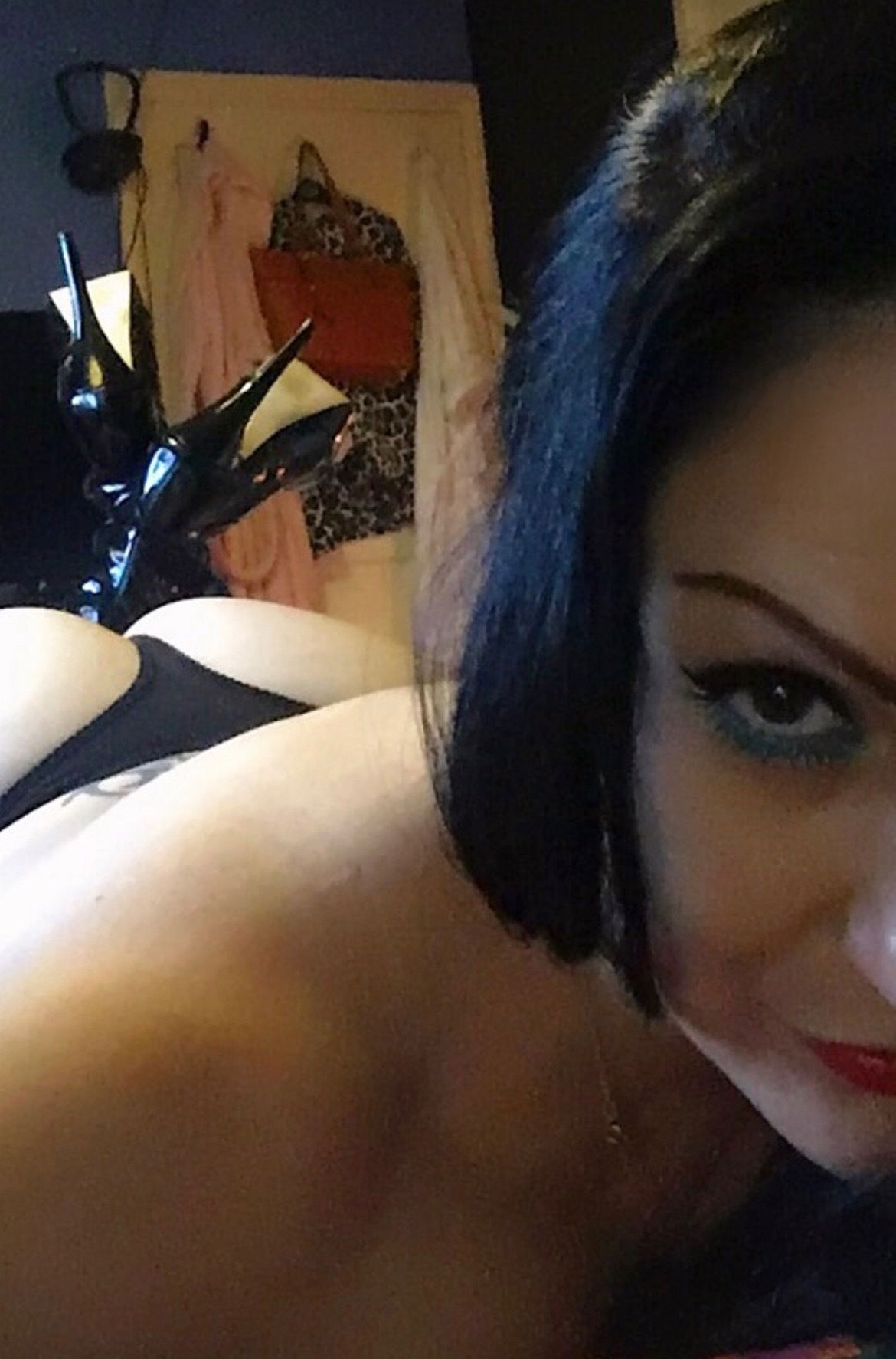 Curvy_Gal profile banner